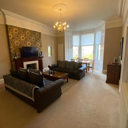 Beautiful & Bright 2 Bed Flat Murrayfield Единбург Екстер'єр фото