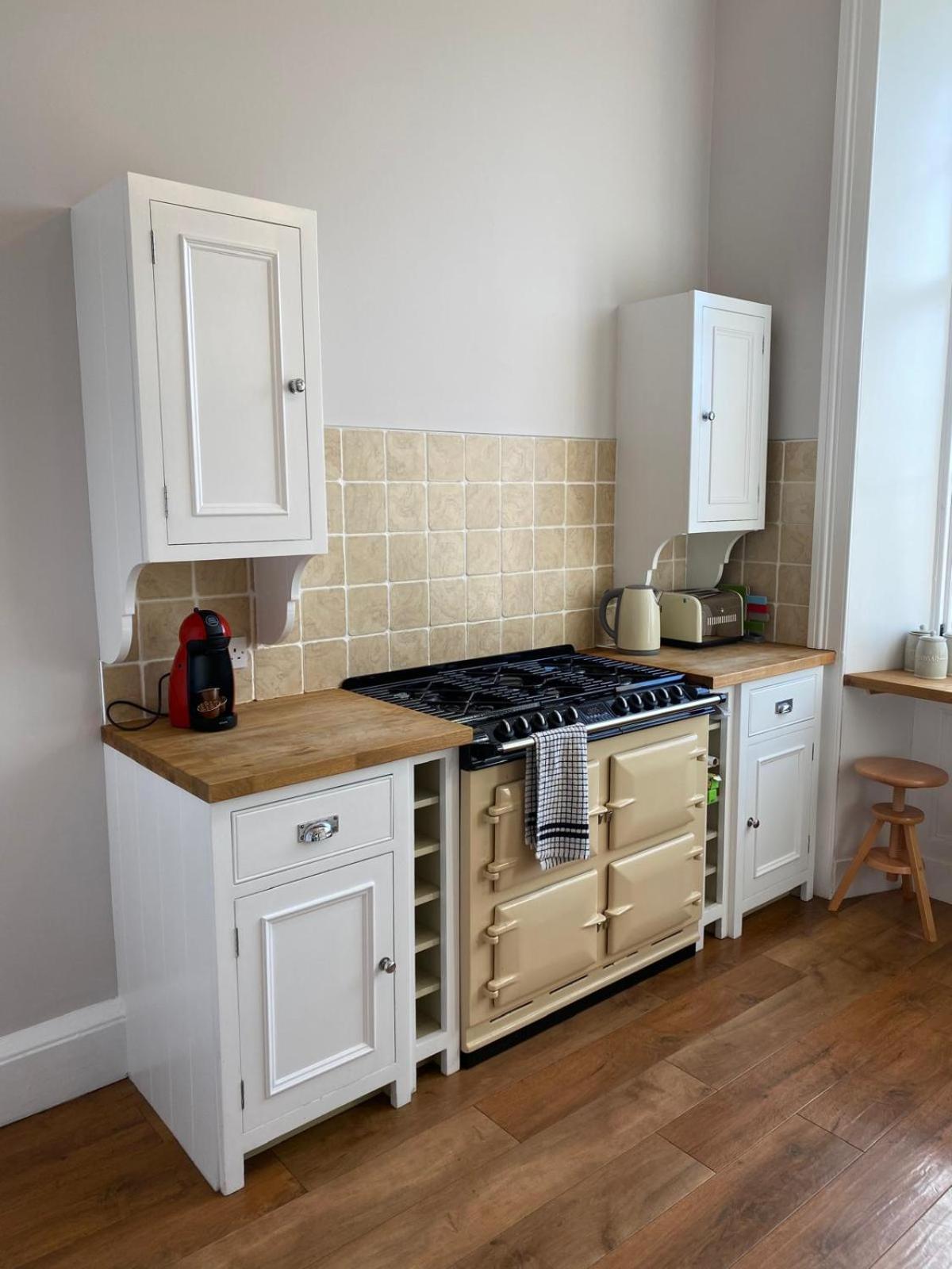 Beautiful & Bright 2 Bed Flat Murrayfield Единбург Екстер'єр фото